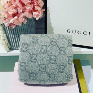 Gucci GG Jacquard Knitted Scarf