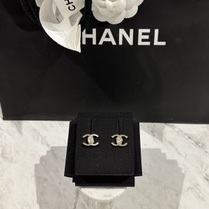 Chanel CC gold plate fashion earrings