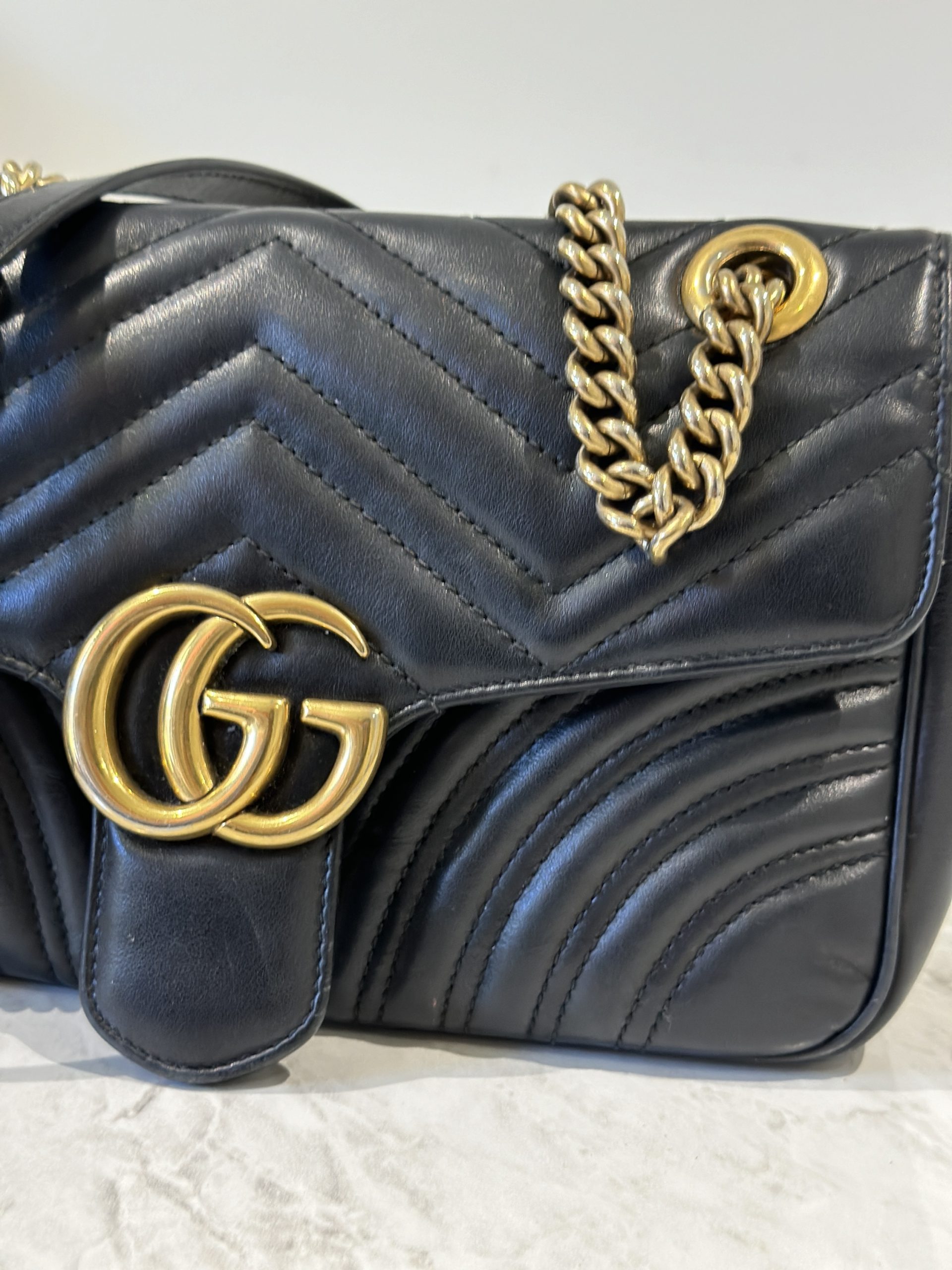 Gucci GG Marmont Small Matelasse Shoulder Bag - Image 3